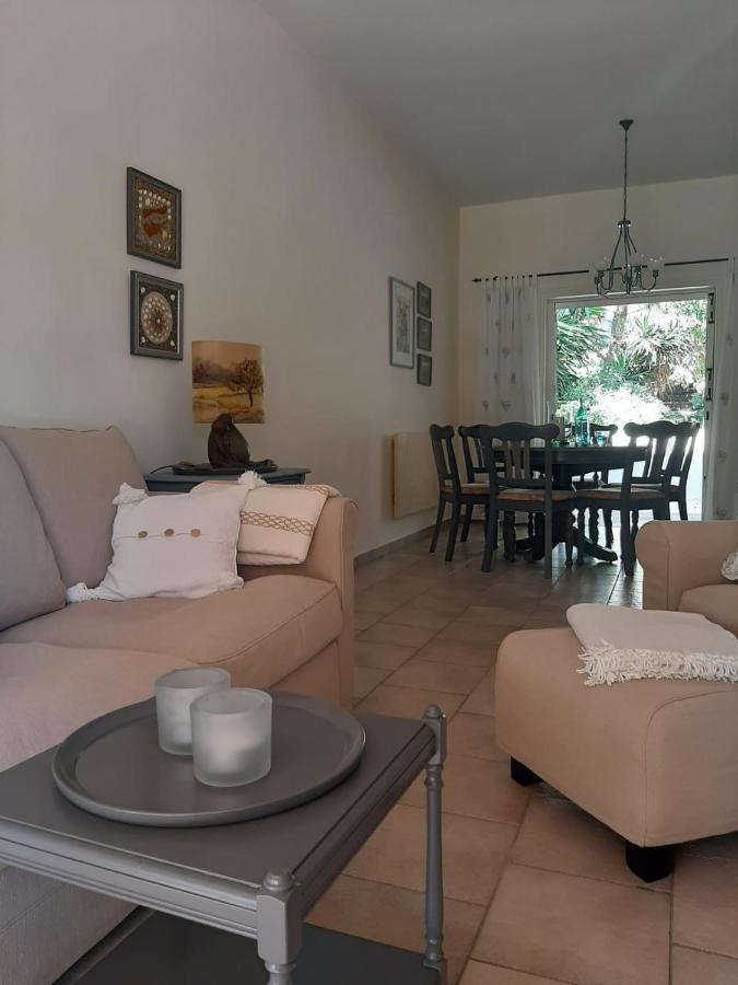 Limnaria Deluxe Maisonette Paphos Eksteriør billede